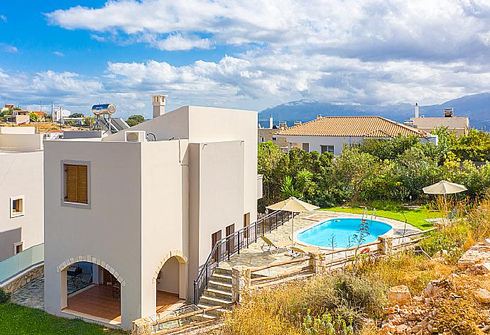 Aerial view of Villa Stratos . - Villa Stratos . (Galería de imágenes) }}