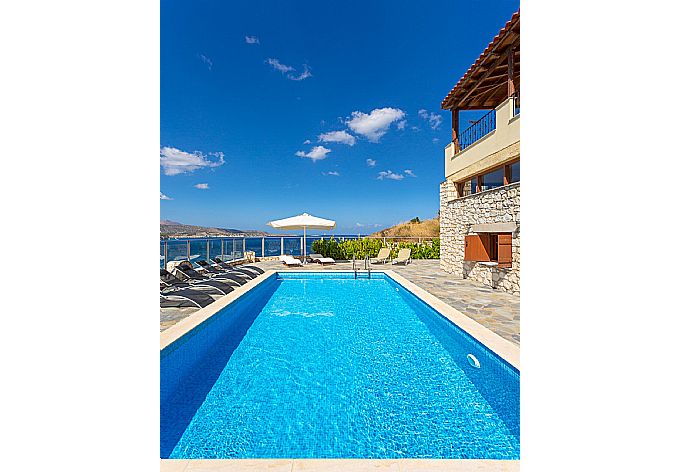 Private pool and terrace with panoramic sea views . - Souda Bay View . (Photo Gallery) }}