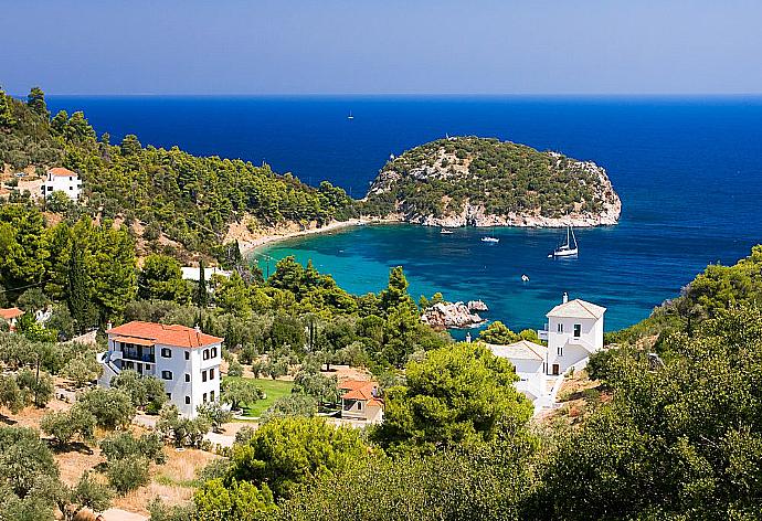 Stafilos, Skopelos . - Villa Glysteri . (Photo Gallery) }}