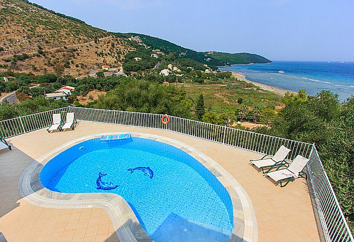 Private pool with terrace area and views . - Villa Oneiro . (Galleria fotografica) }}