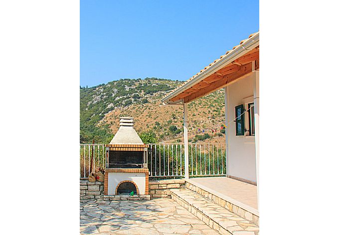 Terrace are with BBQ . - Villa Oneiro . (Galleria fotografica) }}