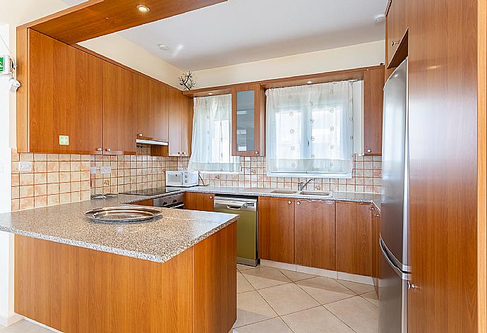 Equipped kitchen . - Kalisto Beach Villa . (Fotogalerie) }}