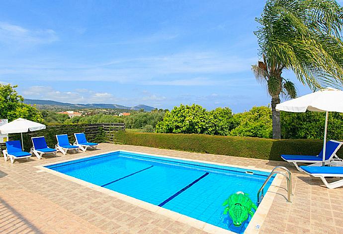 Private pool and terrace . - Villa Bougainvillea . (Photo Gallery) }}