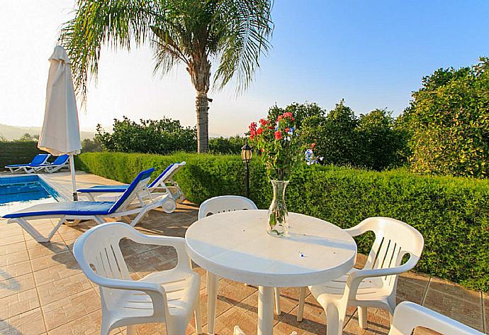 Terrace area . - Villa Bougainvillea . (Galleria fotografica) }}