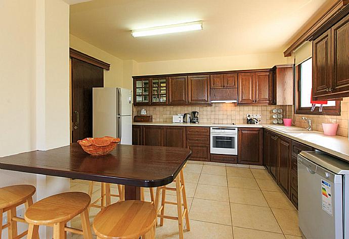 Equipped kitchen . - Villa Bougainvillea . (Fotogalerie) }}