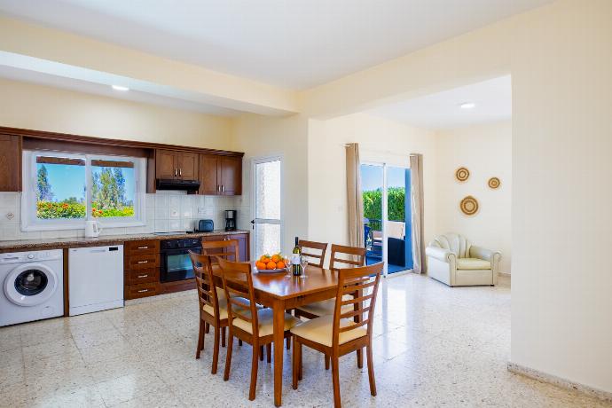  . - Villa Andreas . (Photo Gallery) }}