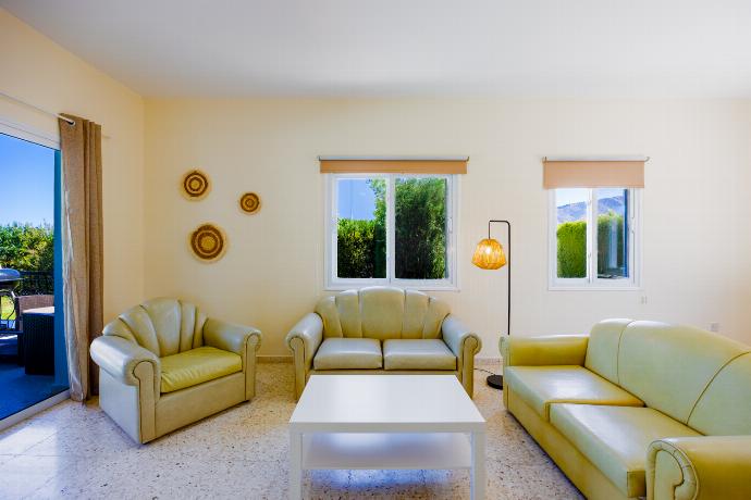  . - Villa Andreas . (Photo Gallery) }}