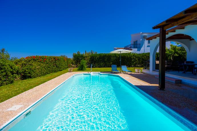  . - Villa Andreas . (Photo Gallery) }}