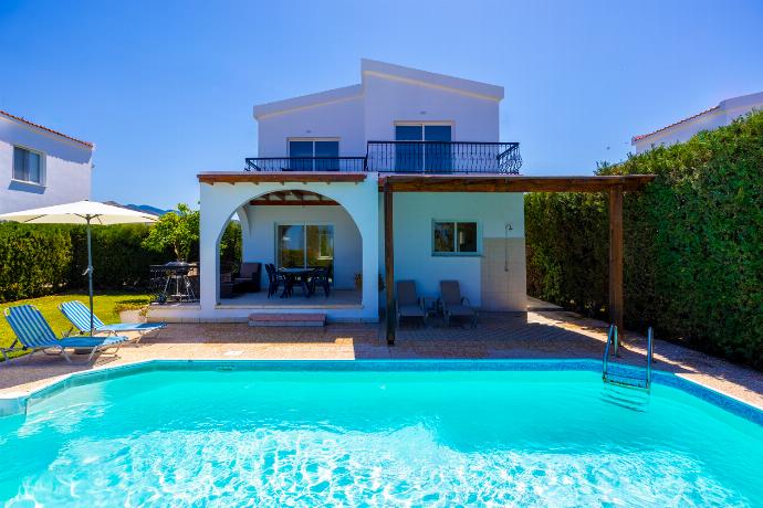  . - Villa Andreas . (Photo Gallery) }}
