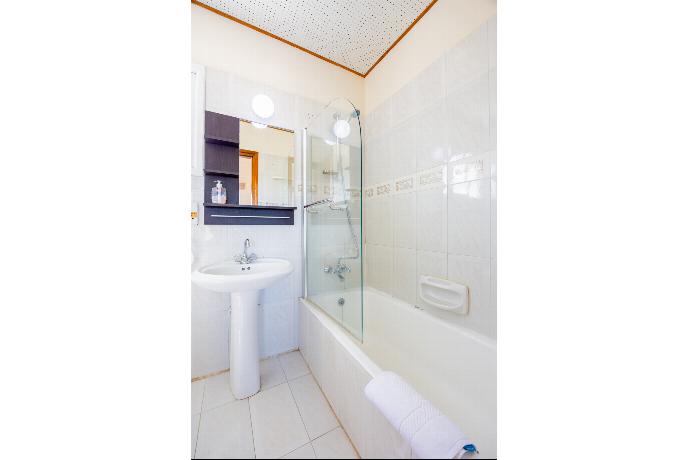  . - Villa Andreas . (Photo Gallery) }}