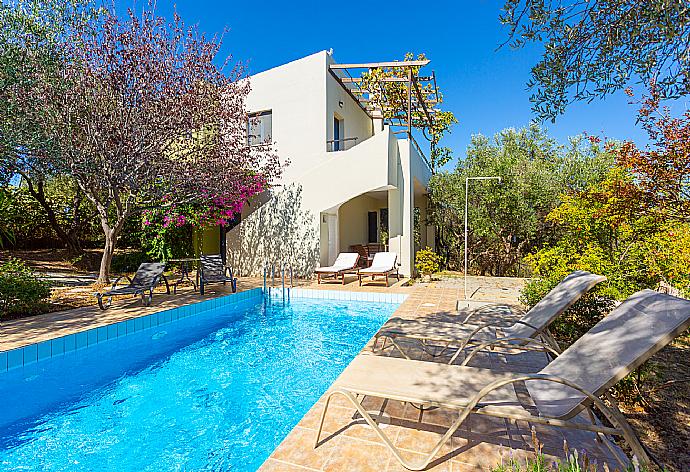 ,Beautiful villa with private pool and terrace . - Villa Manolis . (Photo Gallery) }}