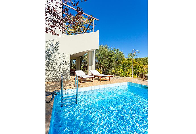 Beautiful villa with private pool and terrace . - Villa Manolis . (Photo Gallery) }}