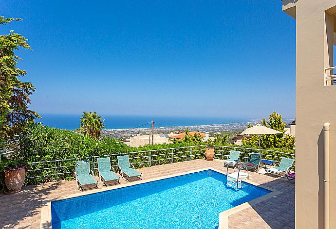 Private pool and terrace with sea views . - Villa Ilia . (Photo Gallery) }}