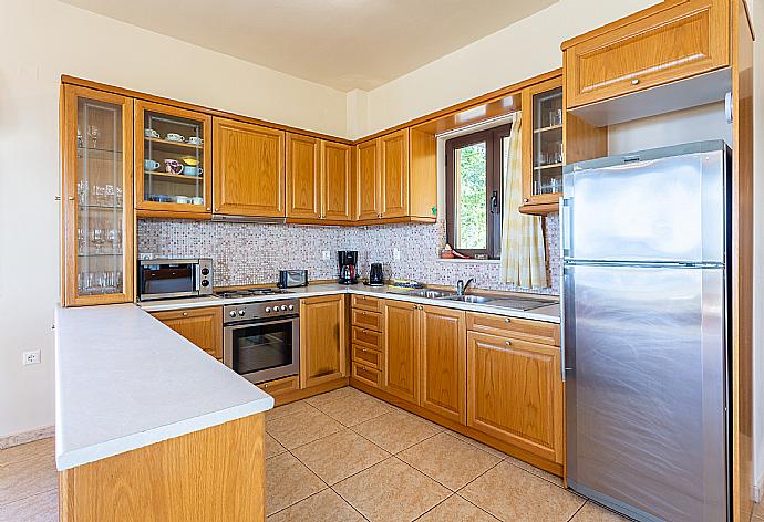 Equipped kitchen . - Villa Selini . (Fotogalerie) }}