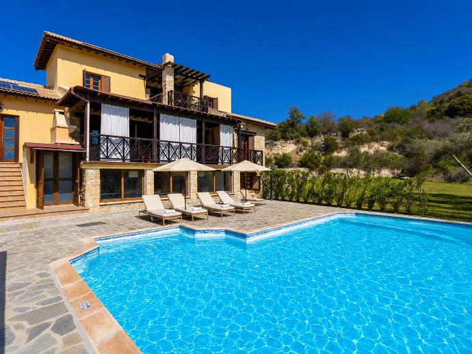 Villa River View