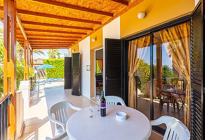 Sheltered terrace area . - Villa Lela Tria . (Photo Gallery) }}