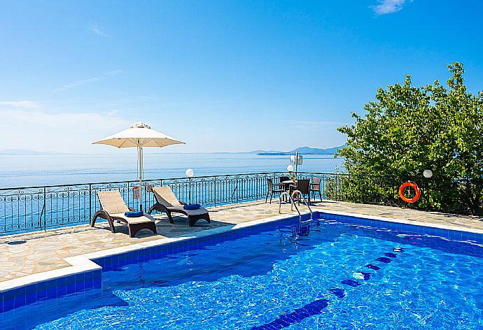 Private pool and terrace with panoramic sea views . - Villa Lina . (Photo Gallery) }}