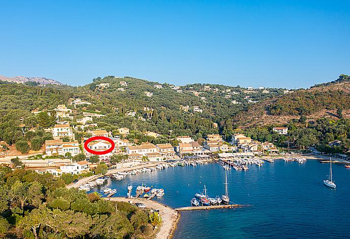 Aerial view of Saint Stephanos showing location of Alexandra . - Alexandra . (Fotogalerie) }}