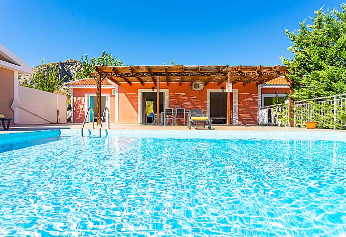 ,Beautiful villa with private pool and terrace . - Villa Cherry . (Fotogalerie) }}