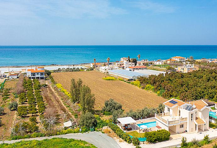 Aerial view of Villa Rose . - Villa Rose . (Fotogalerie) }}