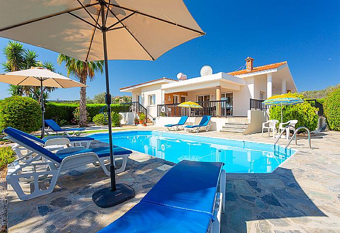 Beautiful villa with private pool and terrace . - Villa Chrystalla . (Galerie de photos) }}