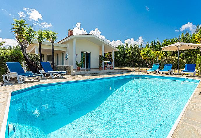 ,Beautiful villa with private pool and terrace . - Villa Christia Maris . (Photo Gallery) }}