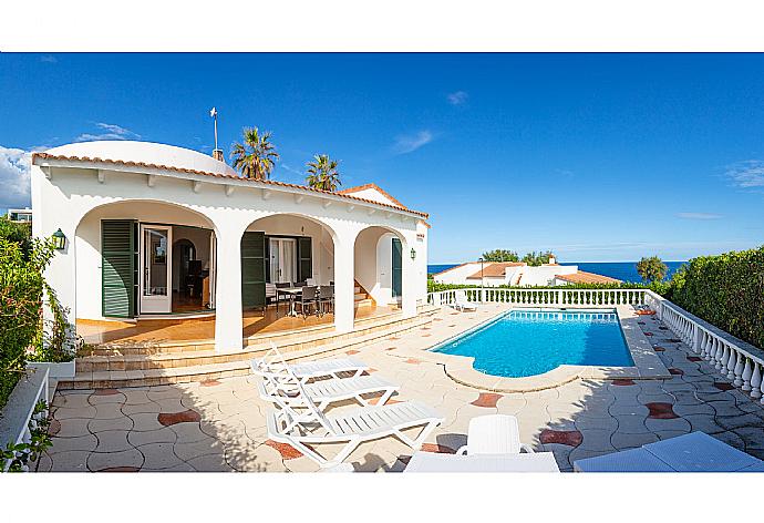 Beautiful villa with private pool and terrace with sea views . - Villa Caprice . (Galería de imágenes) }}