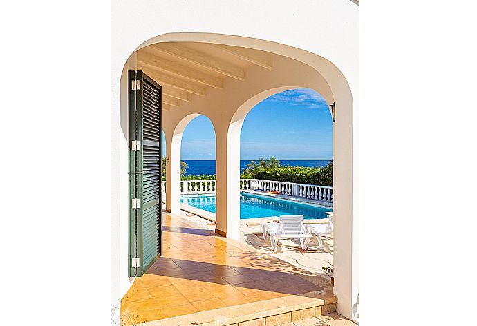 Private pool and terrace with sea views . - Villa Caprice . (Fotogalerie) }}