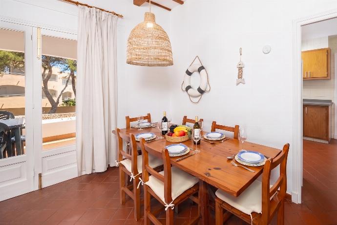 Equipped kitchen . - Villa Trepuco Uno . (Photo Gallery) }}