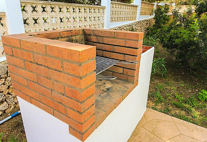 Terrace area with BBQ . - Villa Trepuco Dos . (Fotogalerie) }}