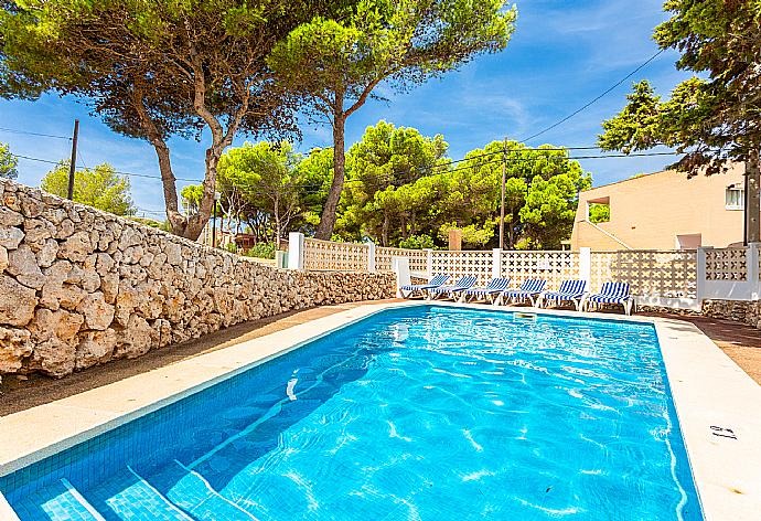 Private pool and terrace . - Villa Trepuco Dos . (Galleria fotografica) }}