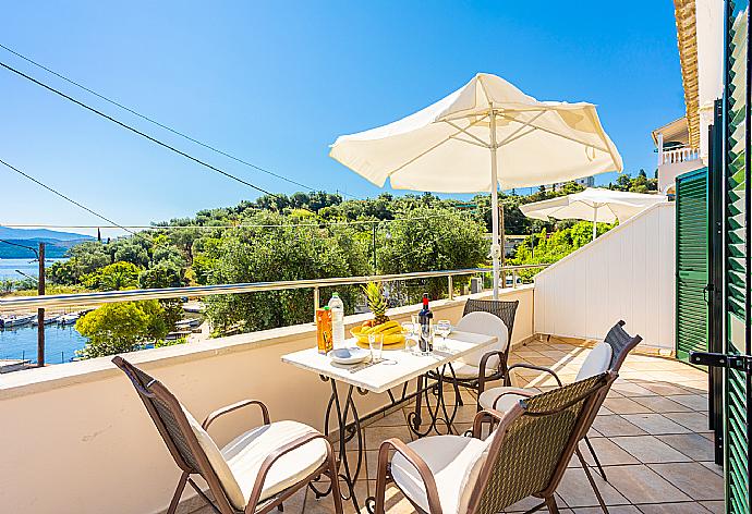 Beautiful apartment with private terrace and sea views . - Theophilos 2 . (Fotogalerie) }}