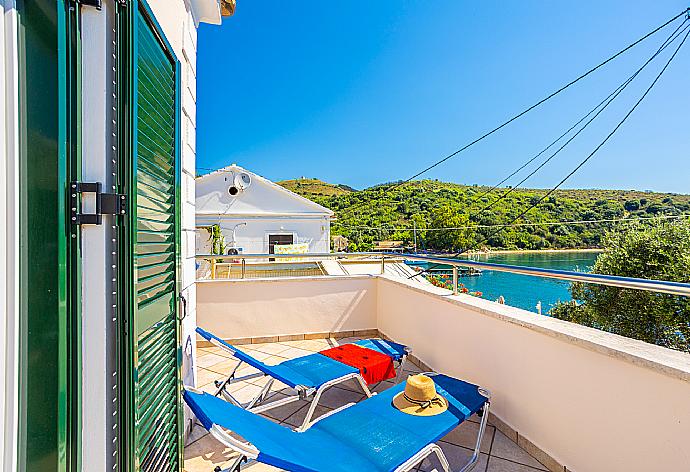 Beautiful apartment with private terrace and sea views . - Theophilos 2 . (Galería de imágenes) }}