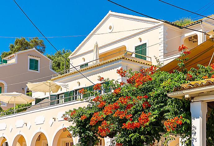 Exterior view of apartment . - Theophilos 2 . (Fotogalerie) }}