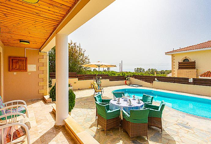 Sheltered terrace area . - Villa Constantinos . (Photo Gallery) }}