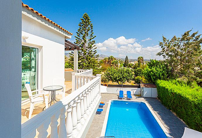 View from bedroom window . - Villa Zenon . (Fotogalerie) }}