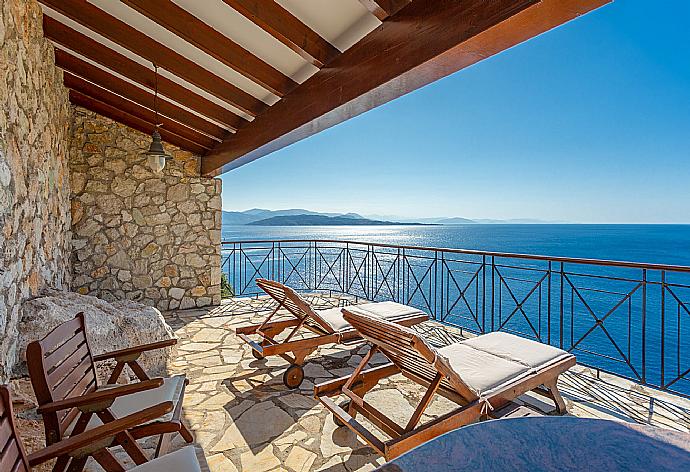 Private terrace with panoramic sea views . - House On The Rocks . (Fotogalerie) }}