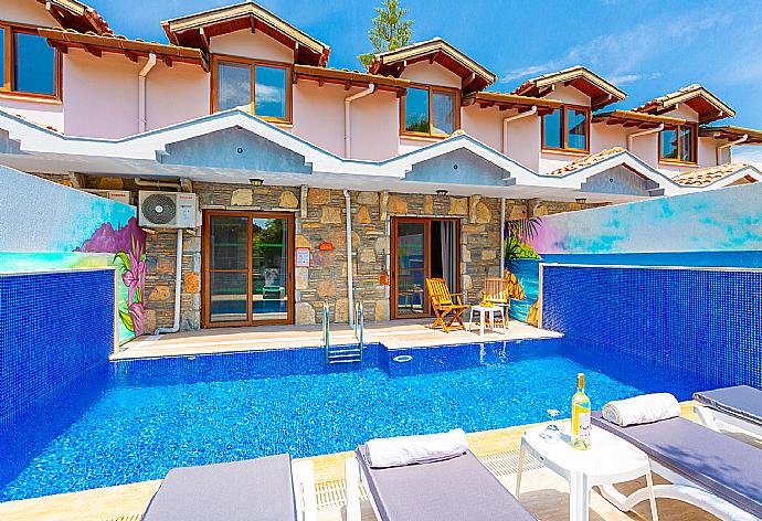 ,Beautiful villa with private pool and terrace . - Villa Asli Paradise . (Galleria fotografica) }}