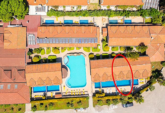 Aerial view of Paradise Club showing location of Villa Asli Paradise . - Villa Asli Paradise . (Galerie de photos) }}