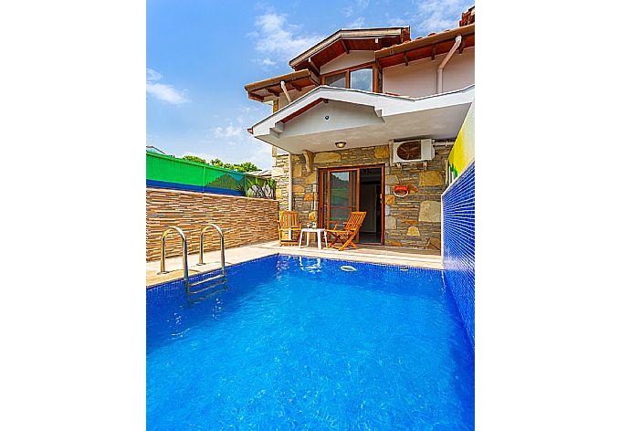 Beautiful villa with private pool and terrace . - Villa Bercu Paradise . (Галерея фотографий) }}