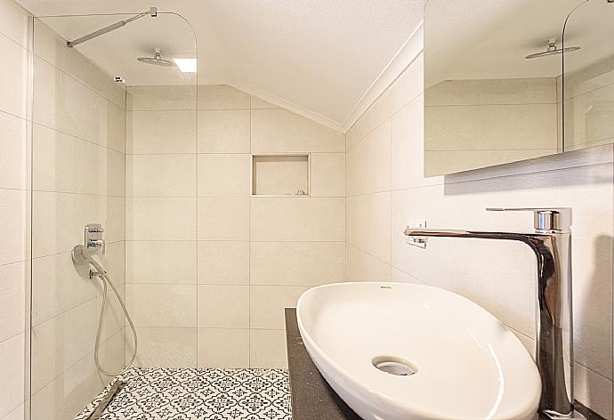 En suite bathroom with shower . - Villa Canan Paradise . (Photo Gallery) }}