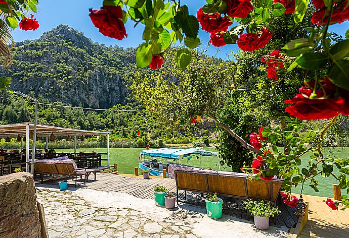 Riverside at Paradise Club . - Villa Deniz Paradise . (Fotogalerie) }}