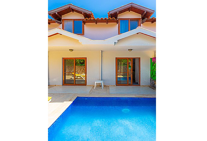 Beautiful villa with private pool and terrace . - Villa Derya Paradise . (Галерея фотографий) }}