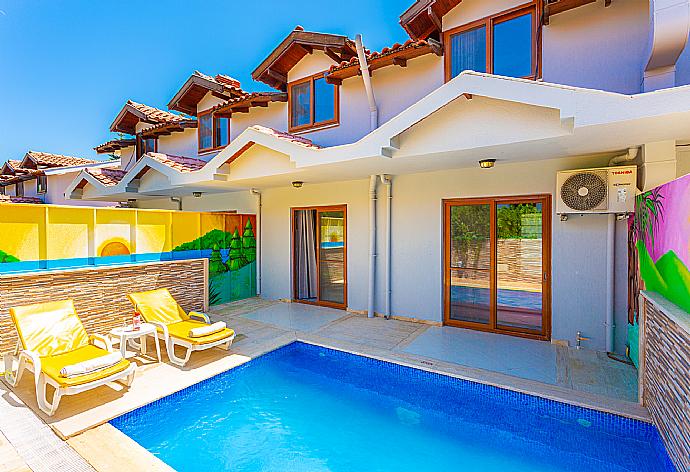 Beautiful villa with private pool and terrace . - Villa Melek Paradise . (Photo Gallery) }}