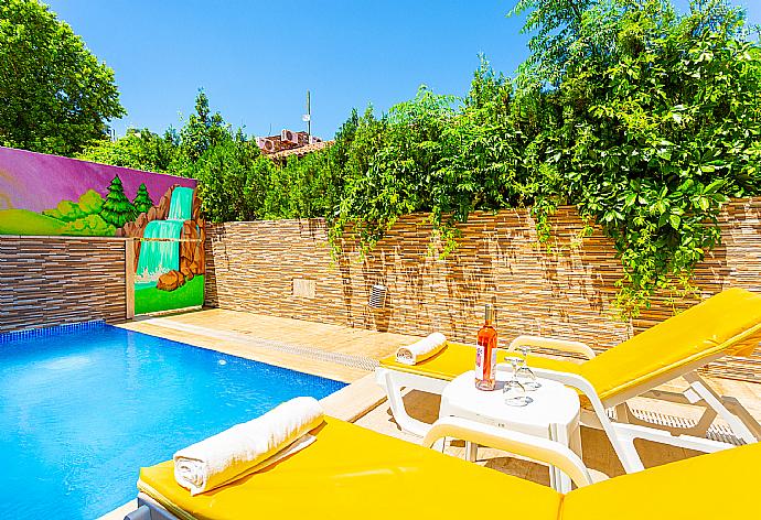 Terrace area . - Villa Melek Paradise . (Photo Gallery) }}