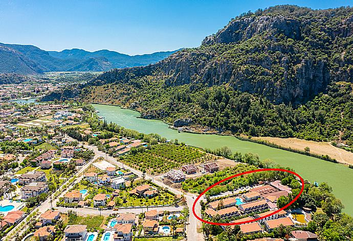 Aerial view showing location of Paradise Club . - Villa Melek Paradise . (Photo Gallery) }}
