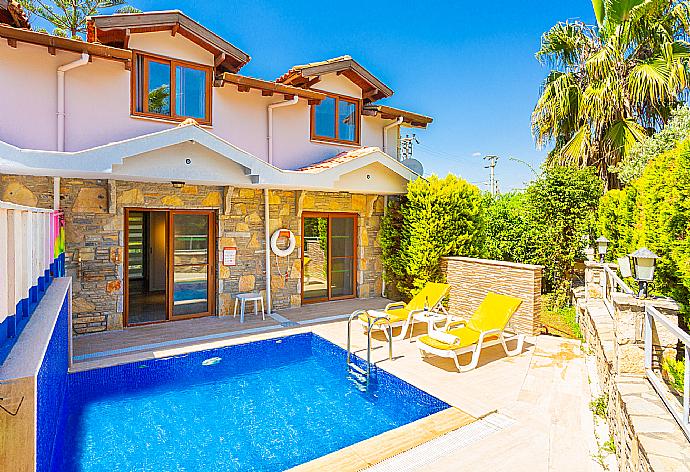 ,Beautiful villa with private pool and terrace . - Villa Aysel Paradise . (Galleria fotografica) }}