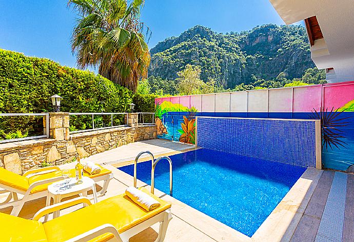 Private pool and terrace with views . - Villa Aysel Paradise . (Fotogalerie) }}