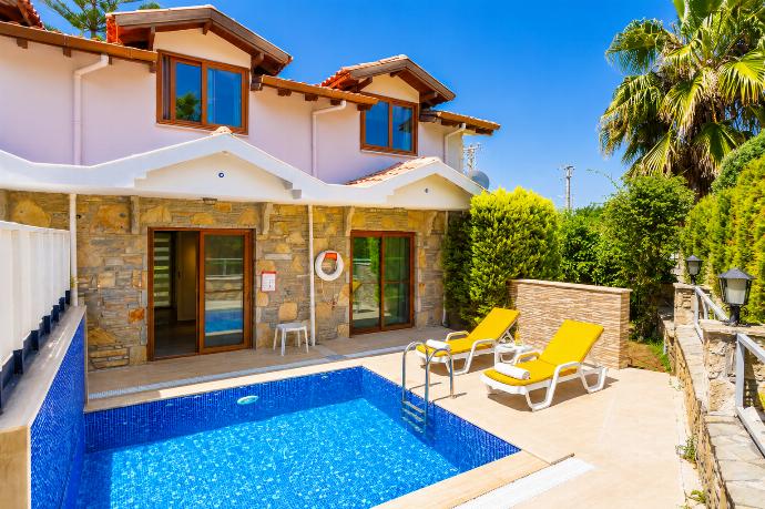 ,Beautiful villa with private pool and terrace . - Villa Aysel Paradise . (Γκαλερί Φωτογραφιών) }}