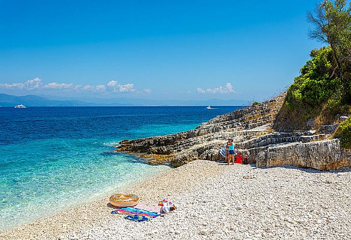 Kloni Gouli Beach . - Villa Martha . (Галерея фотографий) }}